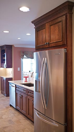 A Maple Kitchen featuring Melrose cabinet doors in Sable Charcoal from Wellborn Cabinet, Inc.