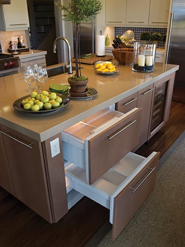 These Brown and Light cabinets for the 2012 HGTV Dream Home and Residential Home home were provided by Wellborn Cabinet, Inc.