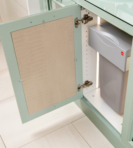 Melrose is Wood Door door group with a Square and Recessed cabinet door from Wellborn Cabinet.