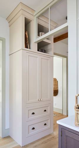 These Beige and Light cabinets for the 2020 Idea House, Residential Home, and Southern Living home were provided by Wellborn Cabinet, Inc.