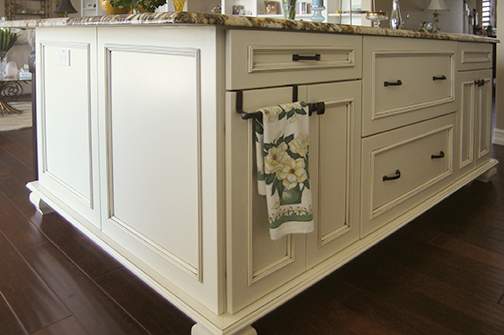 These Light and Beige cabinets for the 2013 Design Contest and Residential Home home were provided by Wellborn Cabinet, Inc.