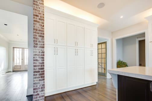 These Light and White cabinets for the 2019, 2018, and 2017 Design Contest and Residential Home home were provided by Wellborn Cabinet, Inc.