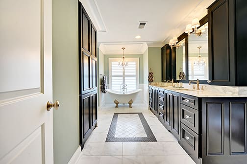A Maple Bath featuring Melrose cabinet doors in Onyx from Wellborn Cabinet, Inc.