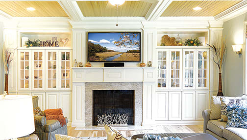 A Maple Living Room featuring Madison Square cabinet doors in Glacier from Wellborn Cabinet, Inc.