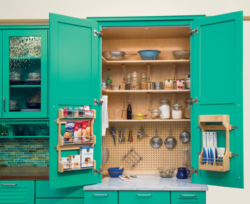 These ColorInspire cabinets for the 2015 and 2014 Exhibit Booth home were provided by Wellborn Cabinet, Inc.