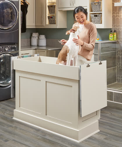 These Beige and Light cabinets for the 2020 and 2019 Exhibit Booth home were provided by Wellborn Cabinet, Inc.