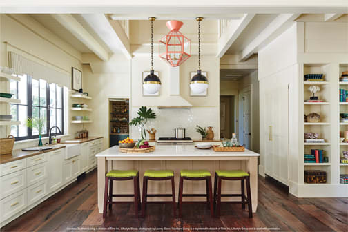 A Maple Kitchen featuring Winslow cabinet doors in Divinity from Wellborn Cabinet, Inc.