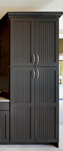 Harbour is a Square and Recessed cabinet door from Wellborn Cabinet.