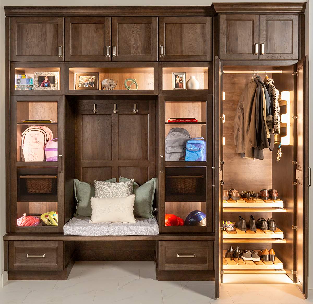 A Hickory Other Rooms featuring Henlow Square cabinet doors in Peppermill from Wellborn Cabinet, Inc.