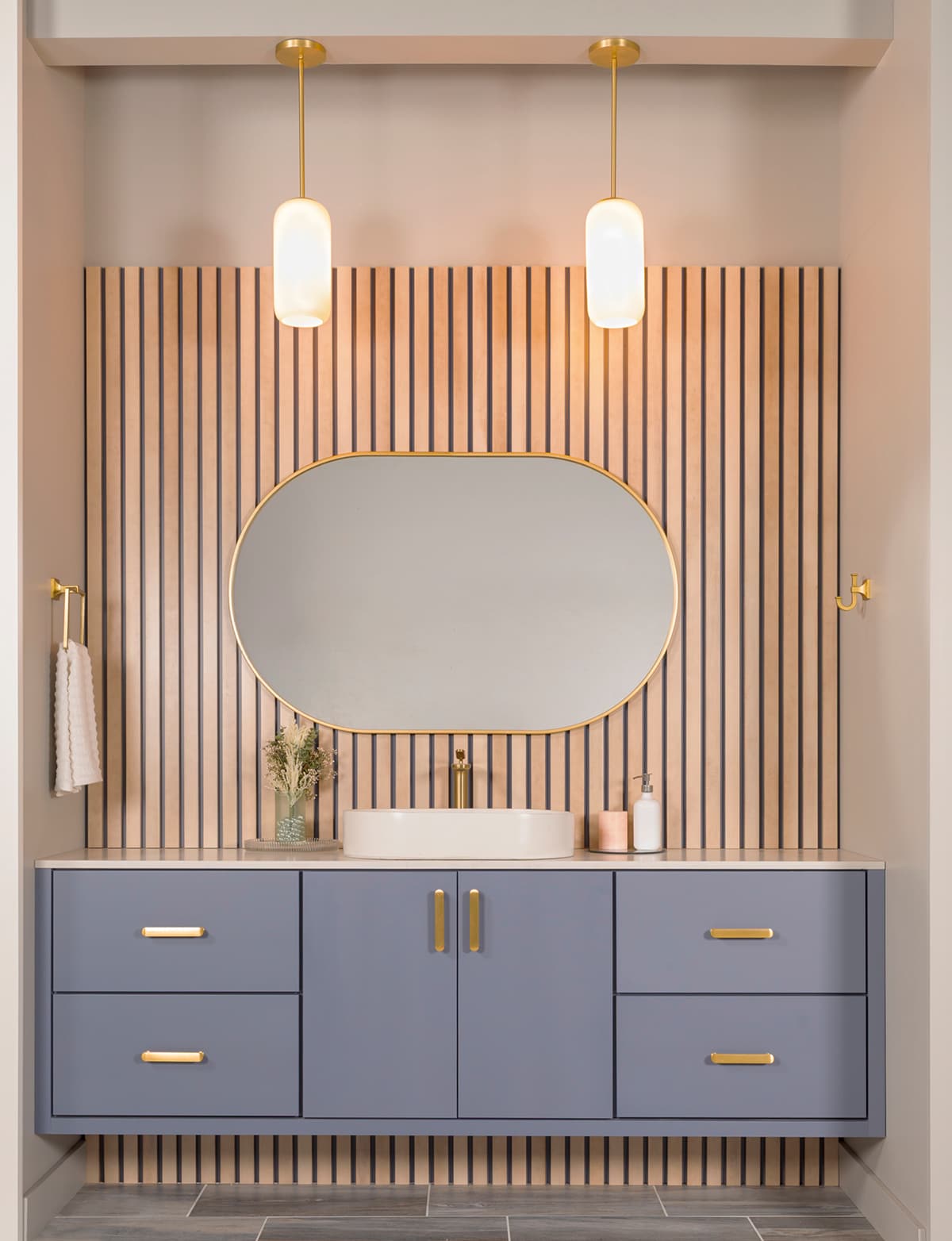 A Medium Density Fiberboard Bath featuring Alto cabinet doors in Cape from Wellborn Cabinet, Inc.