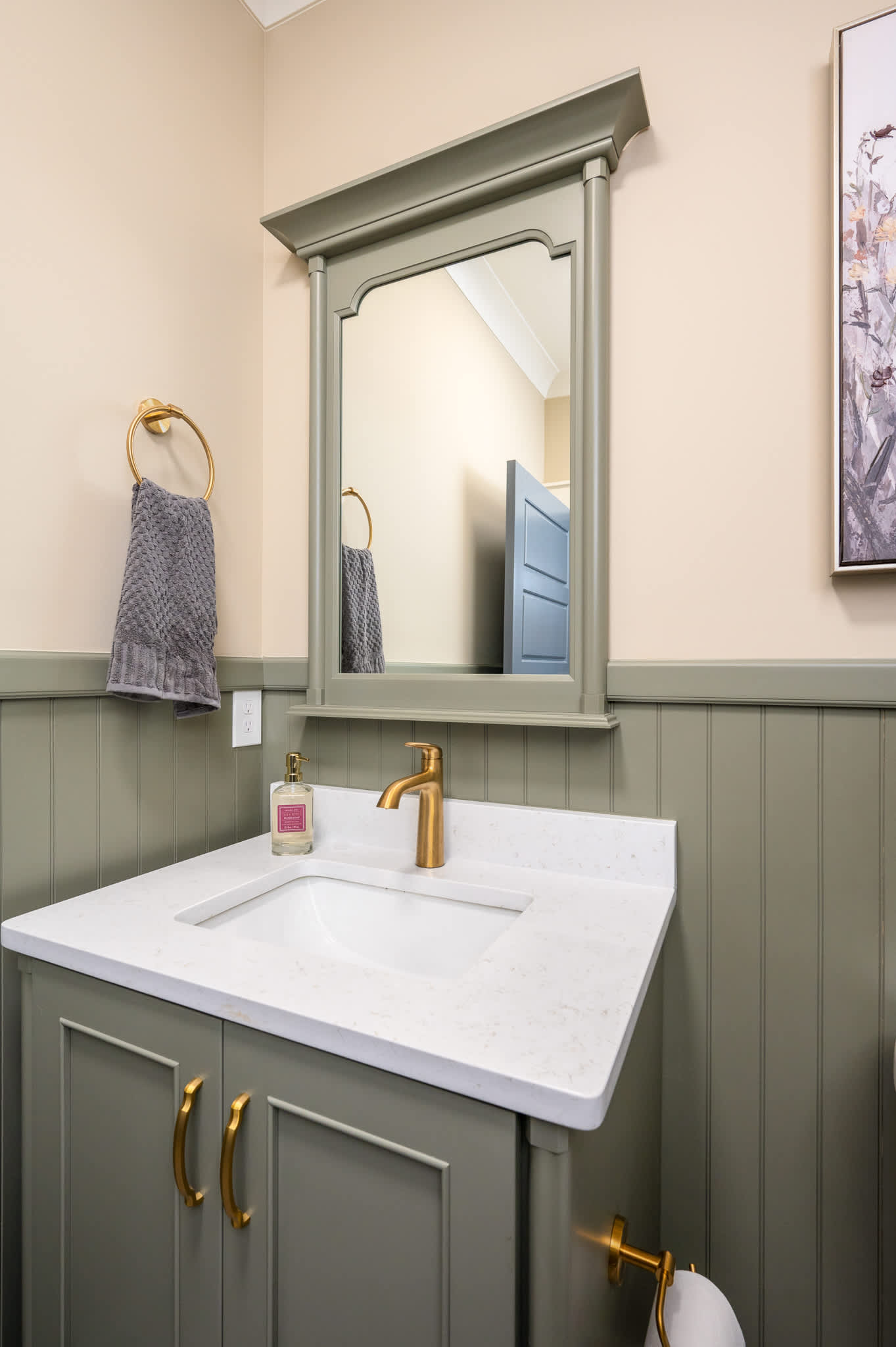 bath cabinets