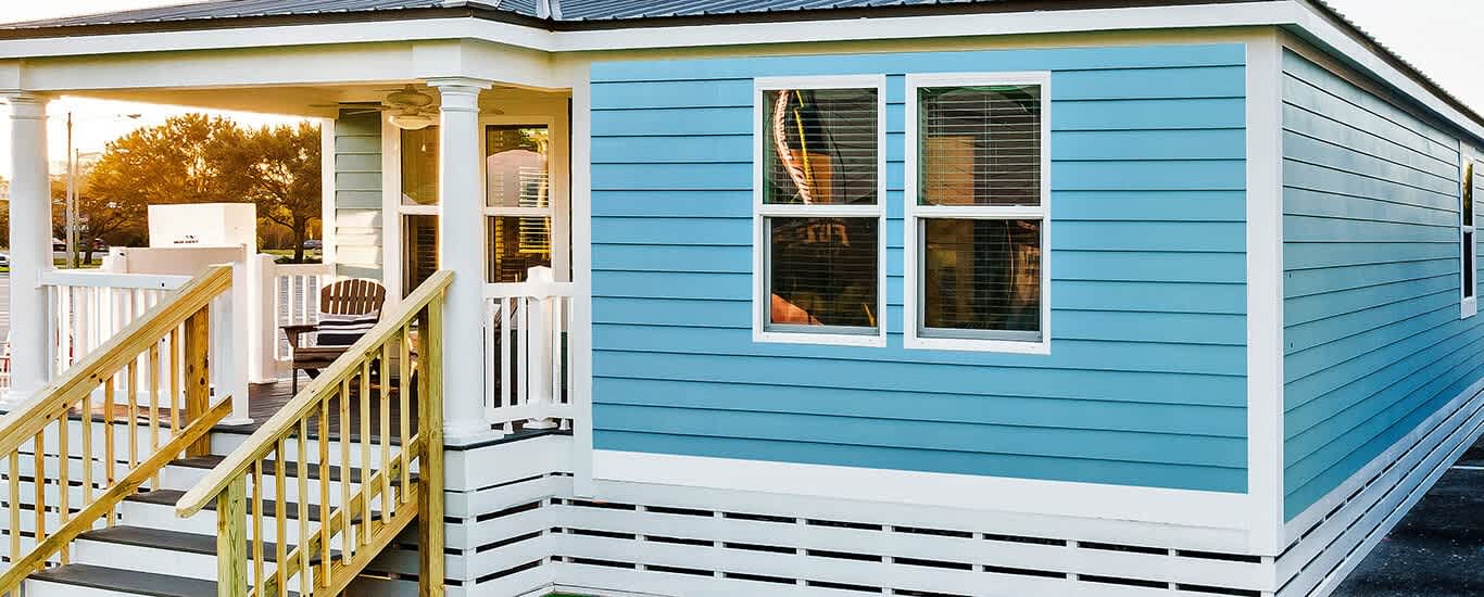 P400 2017 Coastal Living Idea House Banner