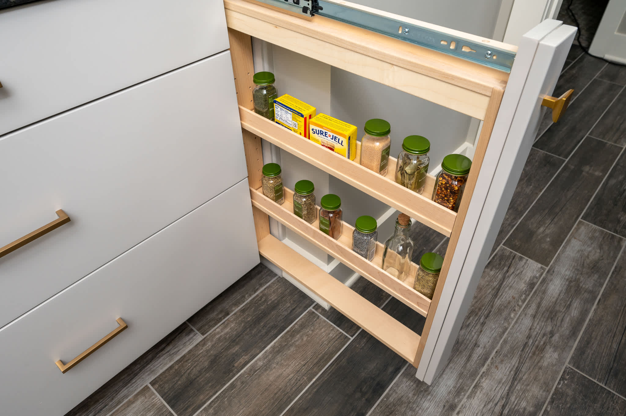 pull out spice drawer