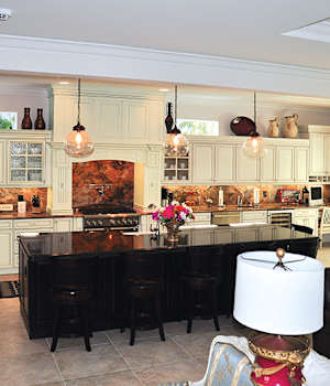 A Maple Kitchen featuring Concord cabinet doors in Divinity Java from Wellborn Cabinet, Inc.