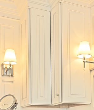 These Light and White cabinets for the 2013 Design Contest and Residential Home home were provided by Wellborn Cabinet, Inc.