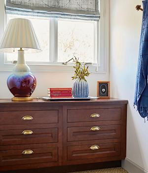 Davenport Square Inset is a Square and Raised cabinet door from Wellborn Cabinet.