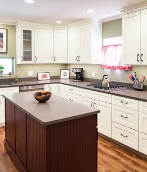 A Maple Kitchen featuring Prairie cabinet doors in Divinity from Wellborn Cabinet, Inc.