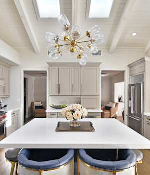 A Maple Kitchen featuring Hanover cabinet doors in Dove from Wellborn Cabinet, Inc.