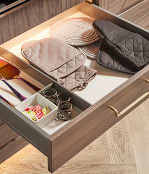 Morristown is Decorative Laminate Veneer Door door group with a Square and Recessed cabinet door from Wellborn Cabinet.