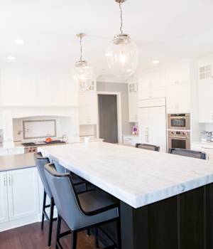 Bright and Formal Kitchen Cabinet Design