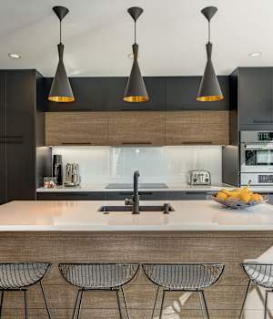 Midtown is Decorative Laminate Veneer Door door group with a Slab cabinet door from Wellborn Cabinet.