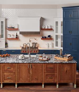 A Medium Density Fiberboard Kitchen featuring Hanover cabinet doors in Sapphire from Wellborn Cabinet, Inc.