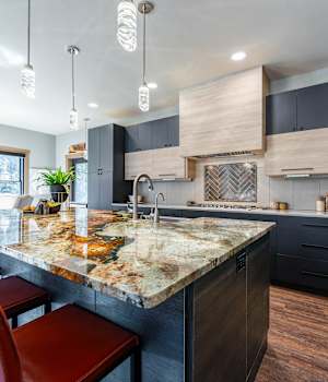 Midtown is Decorative Laminate Veneer Door door group with a Slab cabinet door from Wellborn Cabinet.