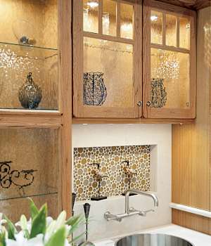 Modesto and Hanover is a Recessed and Square cabinet door from Wellborn Cabinet.