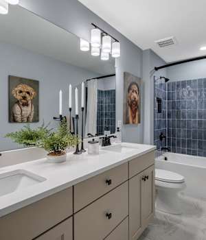 A Medium Density Fiberboard Bath featuring Galena Square cabinet doors in Pebble from Wellborn Cabinet, Inc.