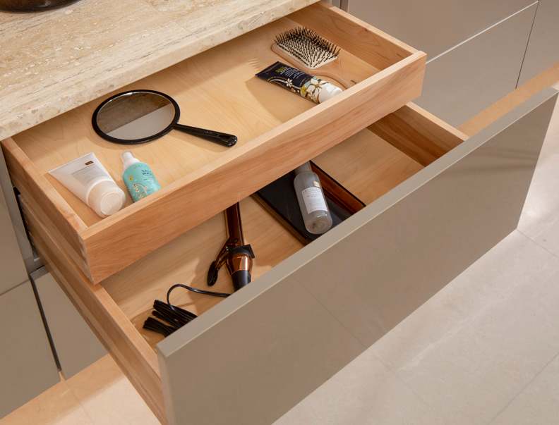 Midtown is Decorative Laminate Veneer Door door group with a Slab cabinet door from Wellborn Cabinet.